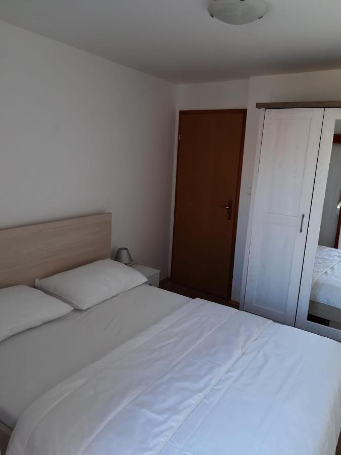 Apartament Ana Sveti Filip i Jakov Zewnętrze zdjęcie
